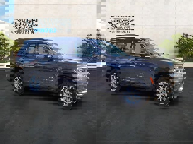 New 2025 Jeep Grand Cherokee L Laredo w/ Luxury Tech Group I image 7