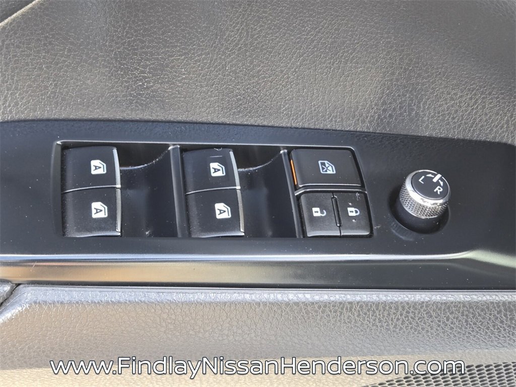 Used 2020 Toyota Camry XSE image 21