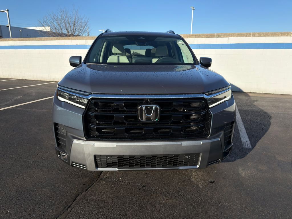 Used 2026 Honda Pilot Touring image 8