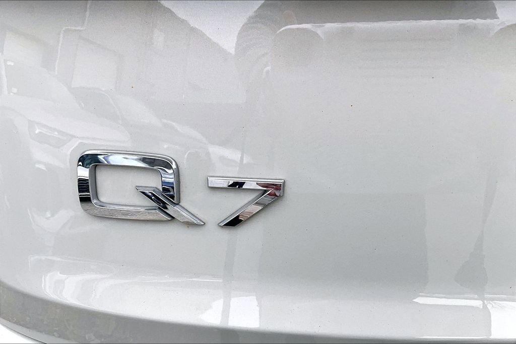 Used 2023 Audi Q7 2.0T Premium w/ Convenience Package image 24