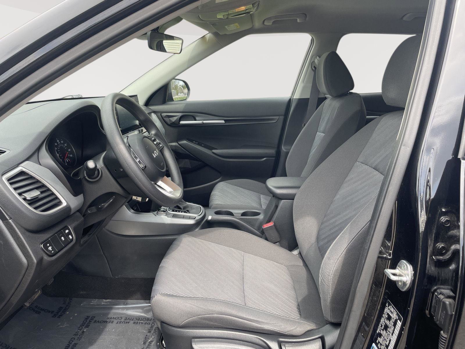 Used 2022 Kia Seltos LX image 21