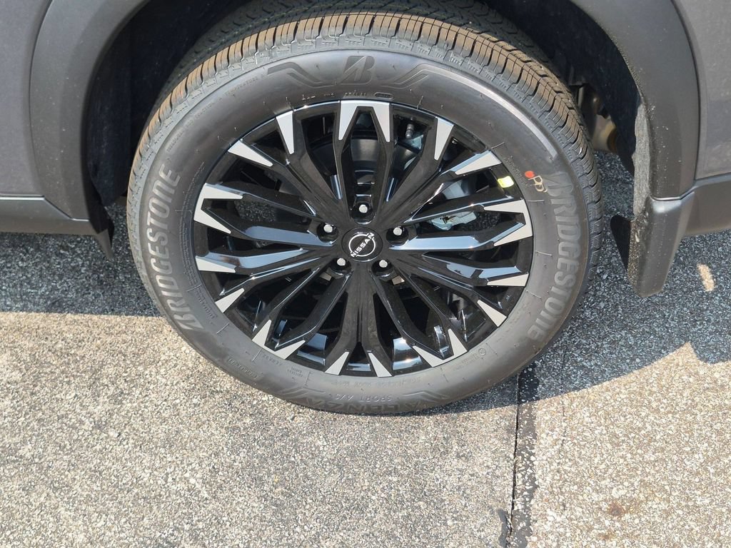 New 2026 Nissan Rogue Dark Armor AWD/4WD image 13
