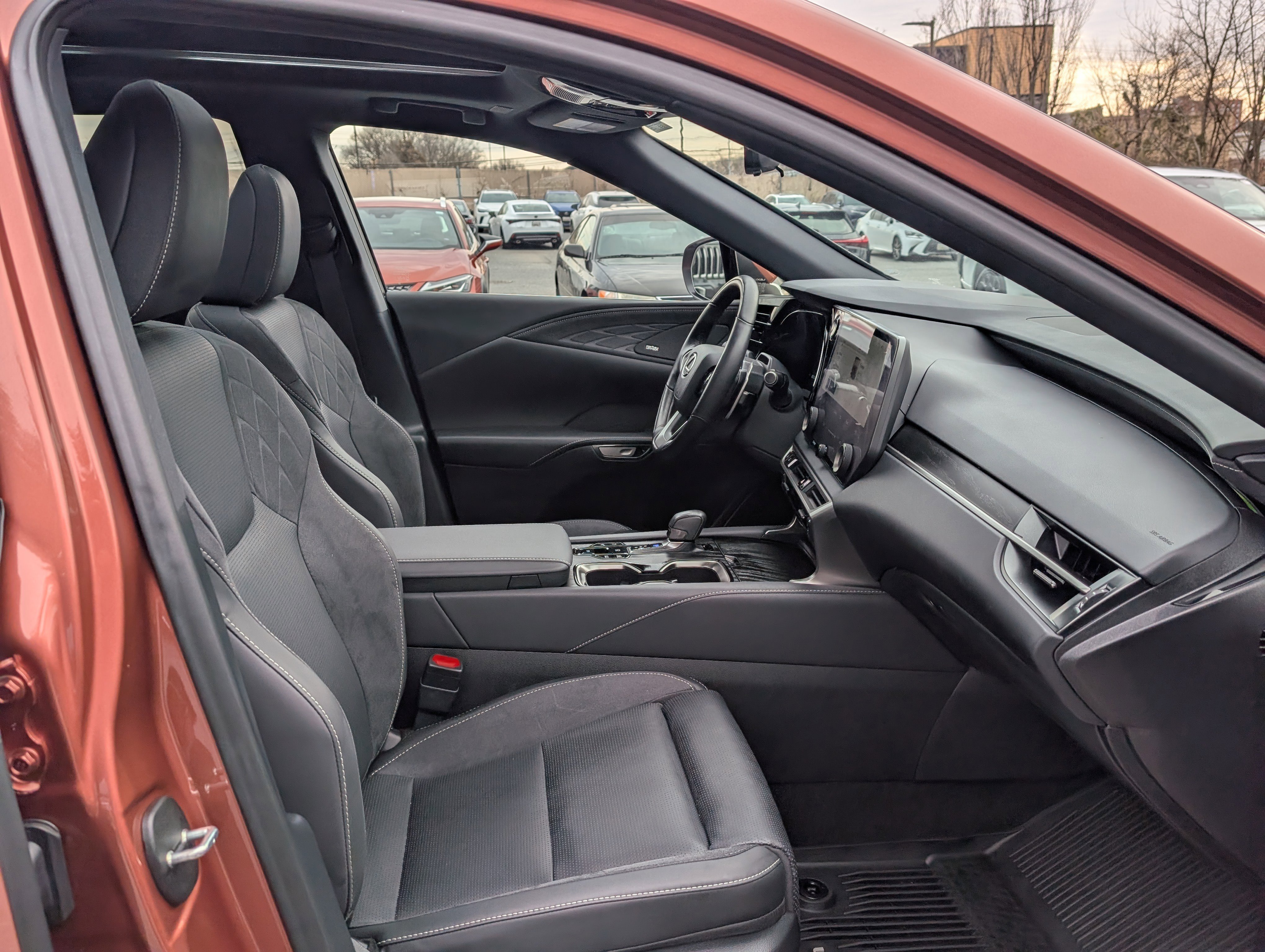 Certified 2025 Lexus RX 450h AWD w/ Convenience Package image 11