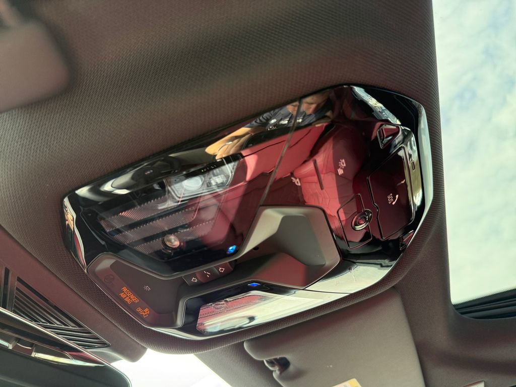 Certified 2026 BMW 530i xDrive w/ M Sport Package image 33