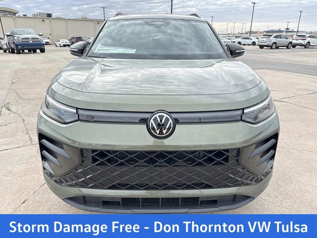 New 2026 Volkswagen Tiguan SE R-Line FWD image 8