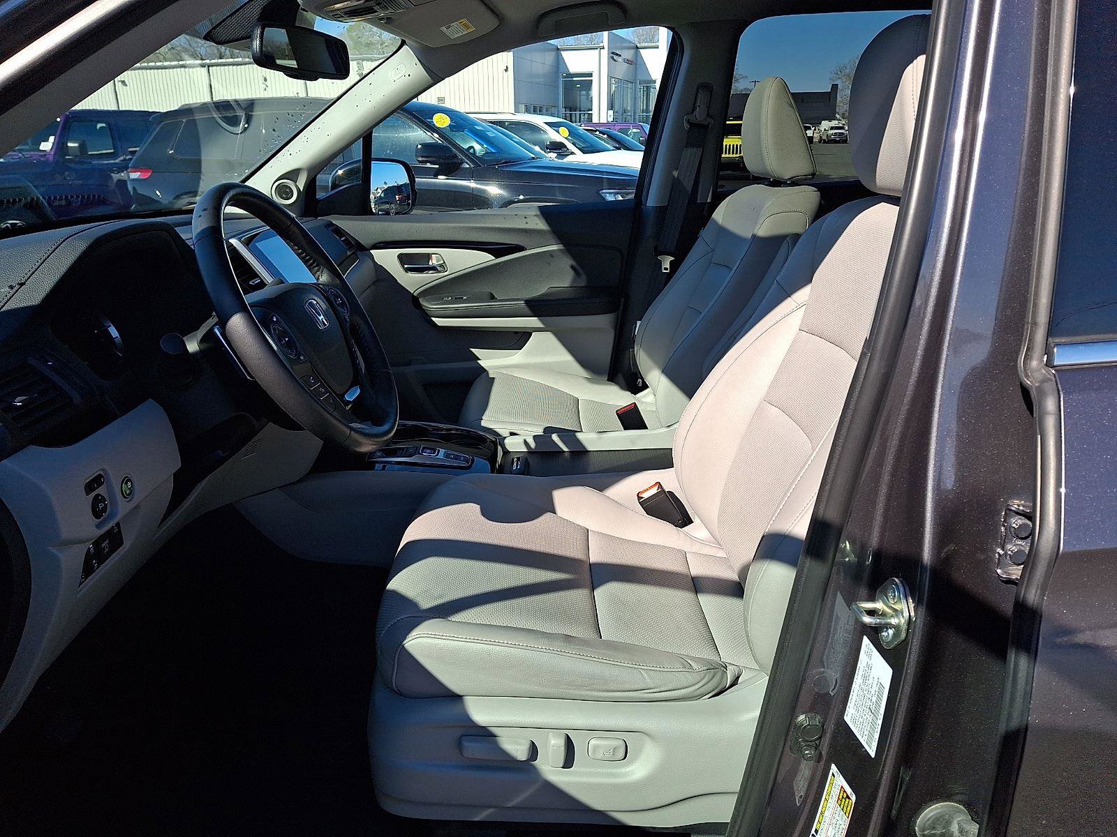 Used 2020 Honda Ridgeline RTL-E image 33