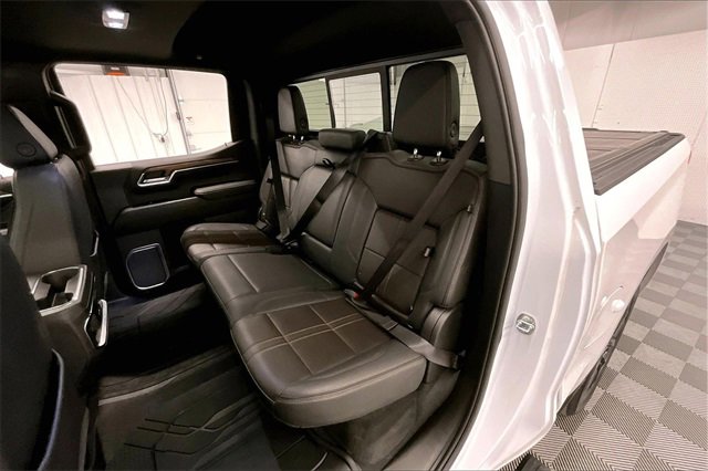 Used 2023 Chevrolet Silverado 1500 High Country w/ High Country Premium Package image 22
