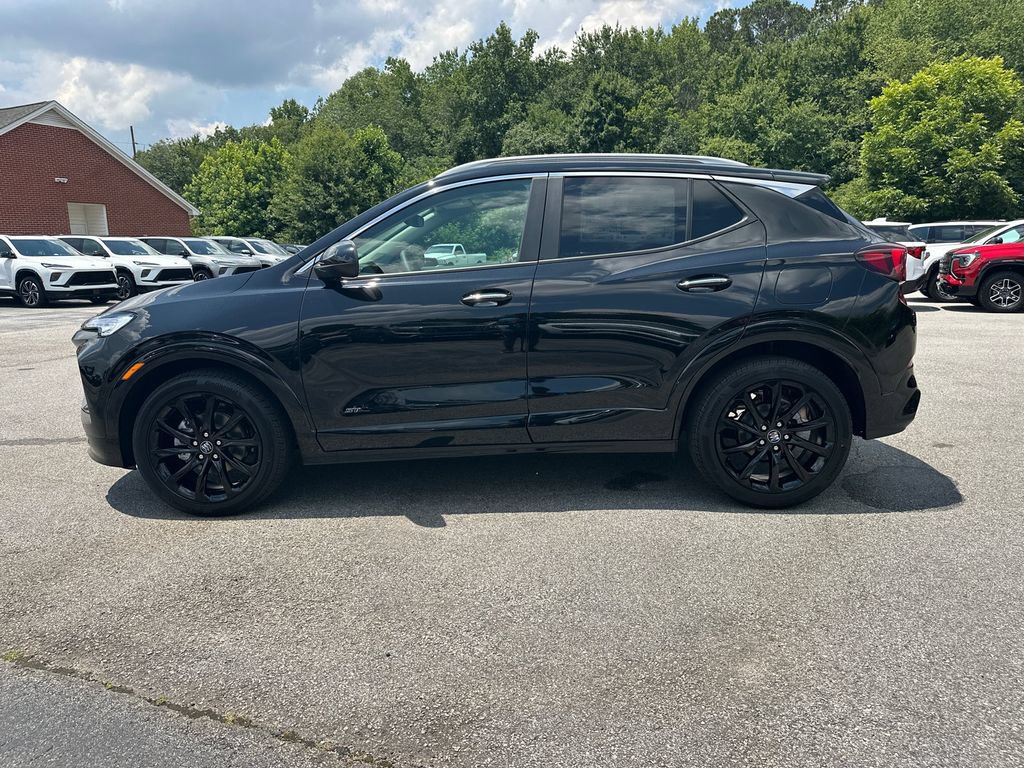 New 2026 Buick Encore GX Sport Touring w/ Comfort Package FWD image 9