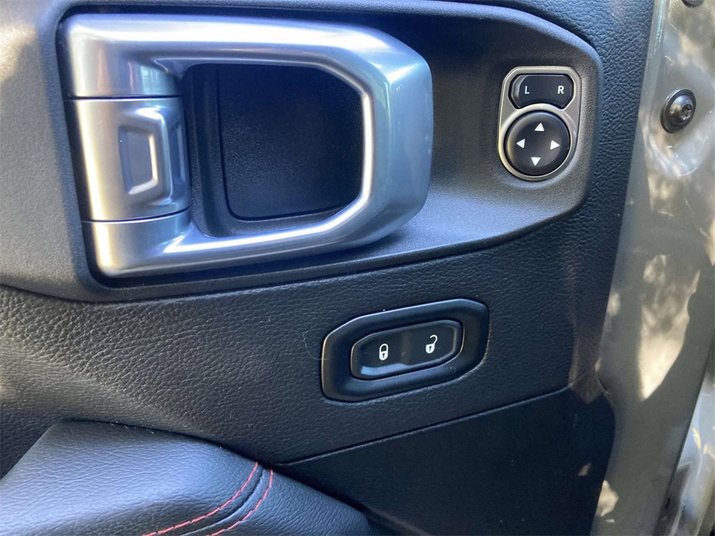 Used 2021 Jeep Wrangler Unlimited Rubicon image 11