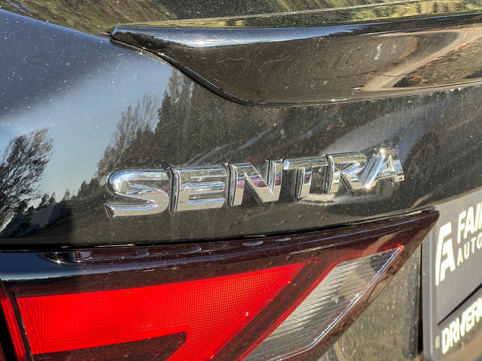 Used 2024 Nissan Sentra SR w/ SR Premium Package image 24