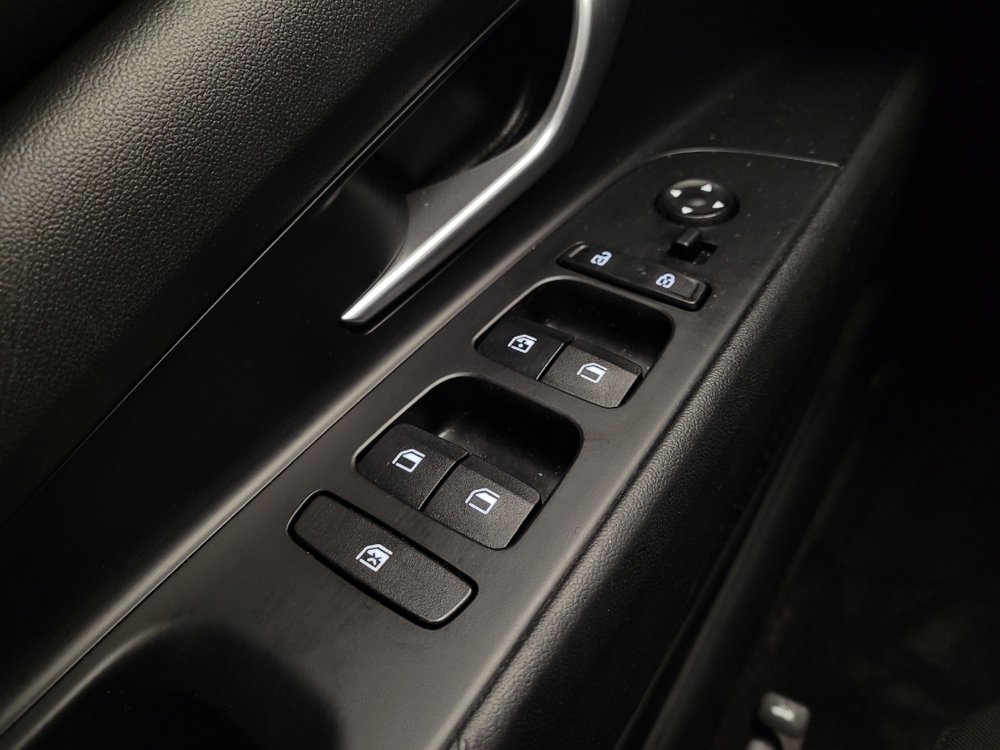 Used 2023 Hyundai Elantra SEL w/ Convenience Package image 27