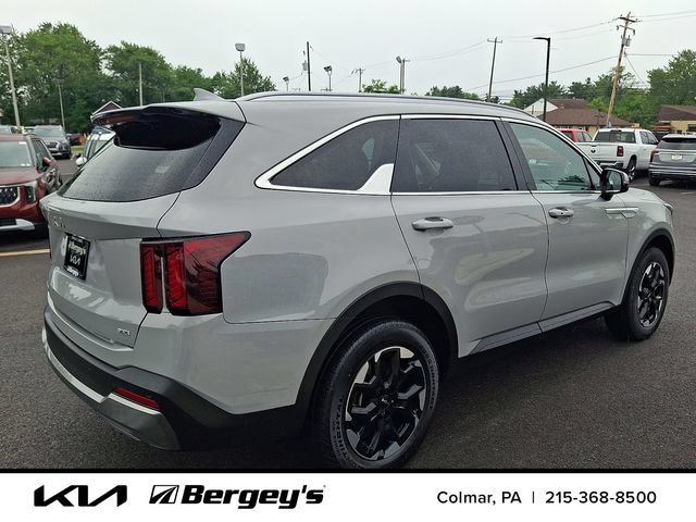 Certified 2025 Kia Sorento S w/ Panoramic Sunroof Package AWD/4WD image 5
