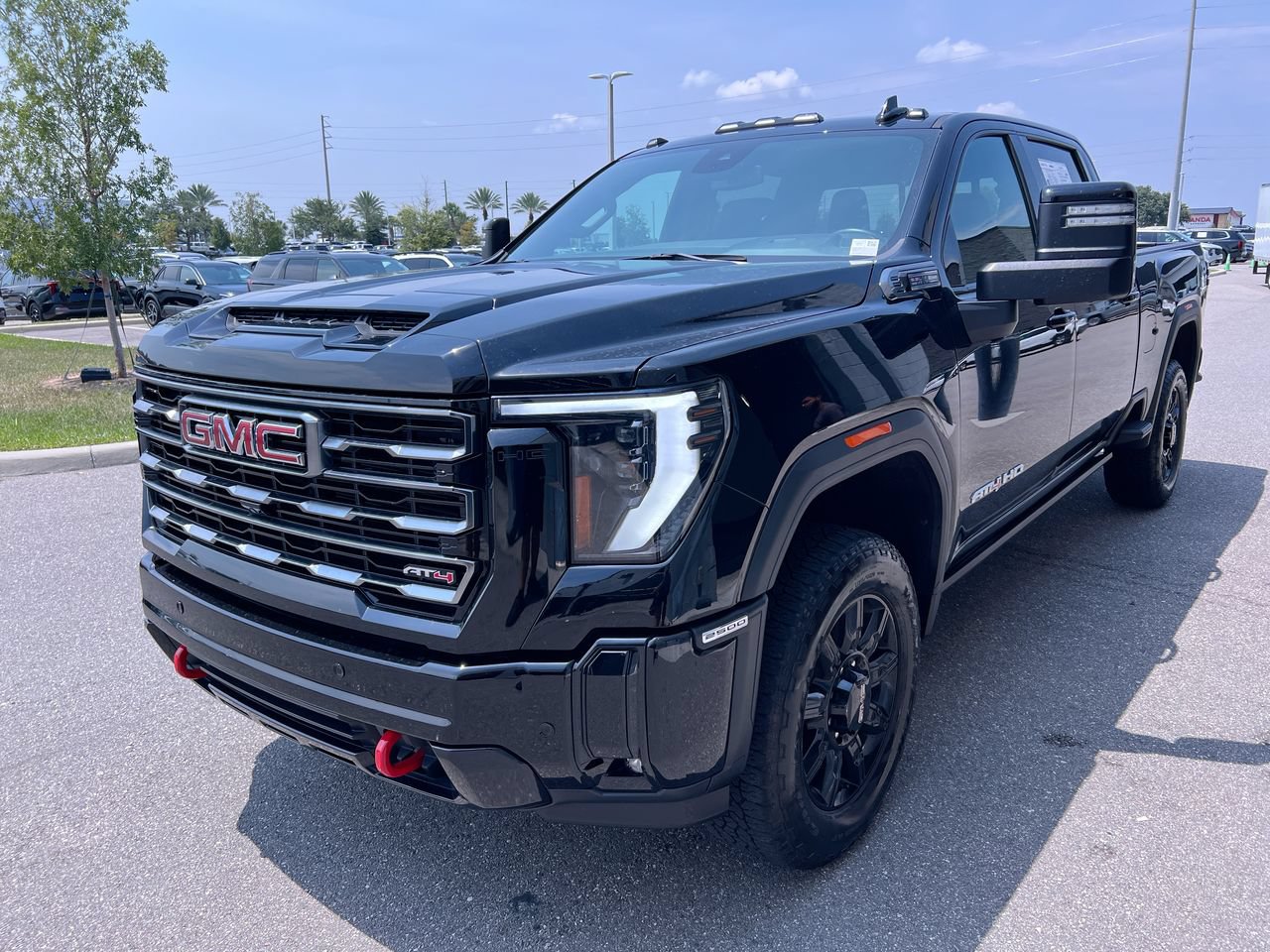 Used 2025 GMC Sierra 2500 AT4 AWD/4WD image 7