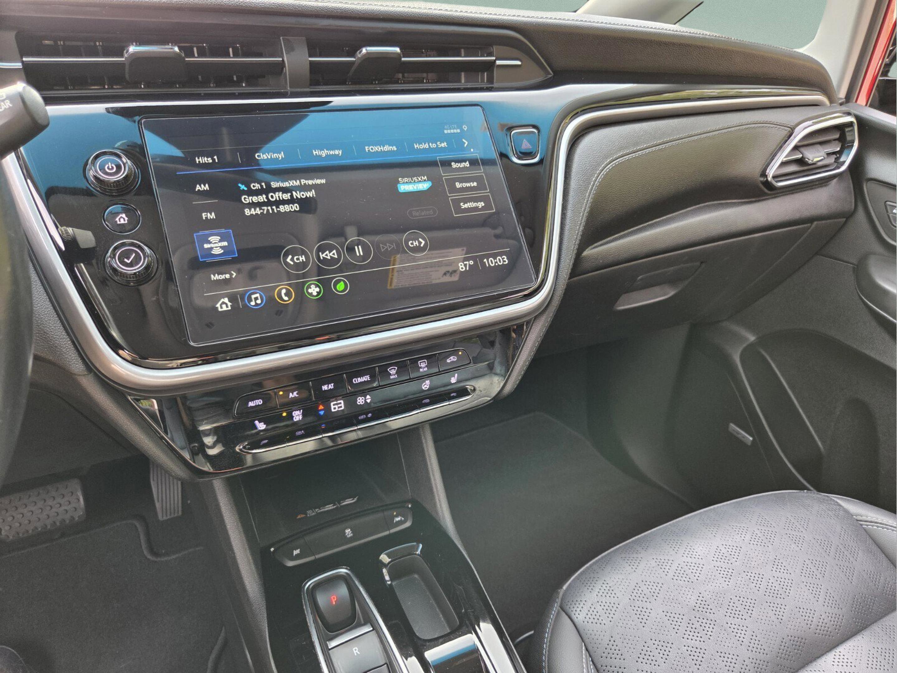 Certified 2023 Chevrolet Bolt LT w/ Infotainment Package FWD image 30
