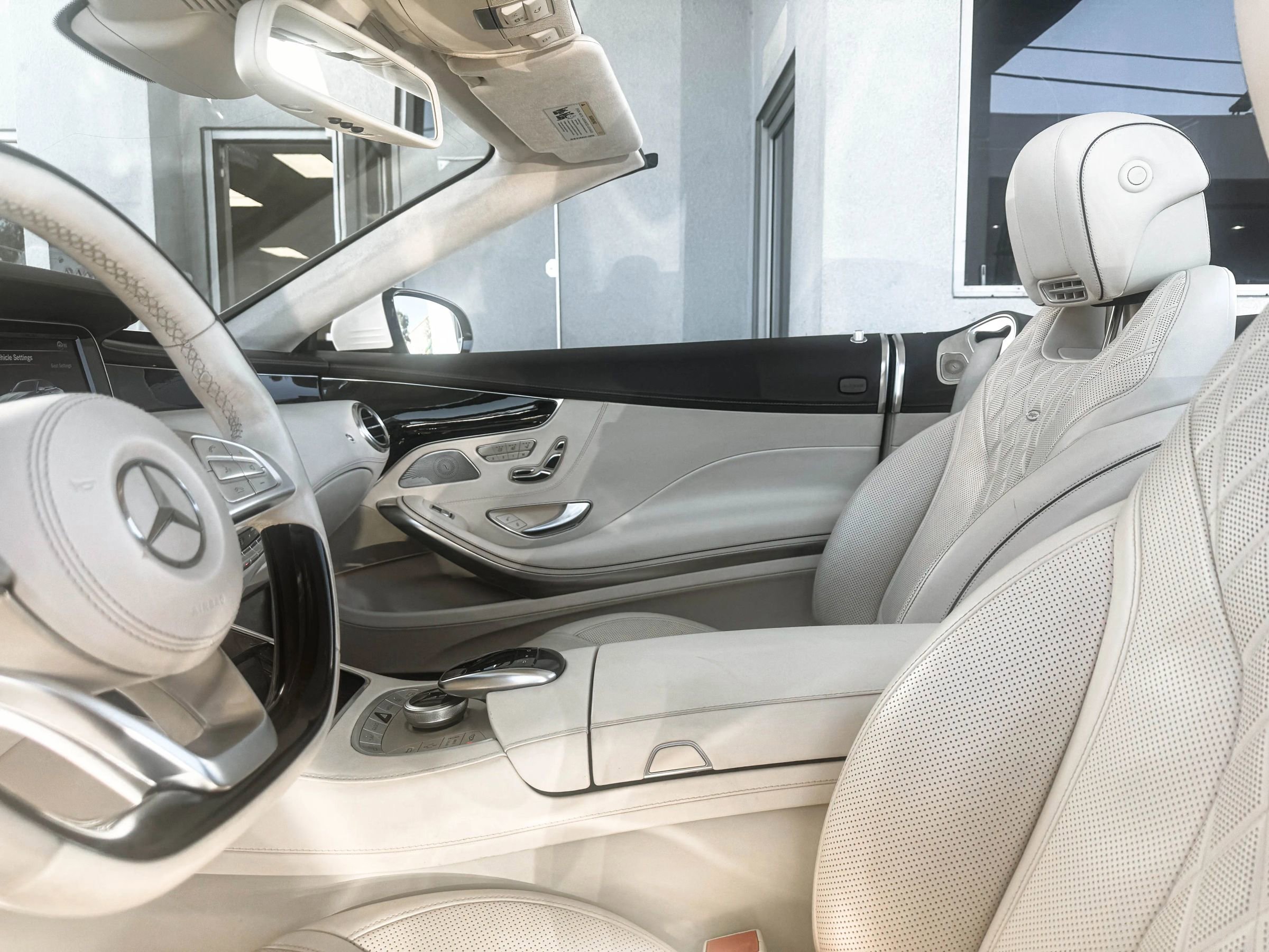 Used 2017 Mercedes-Benz S 550 Cabriolet image 22