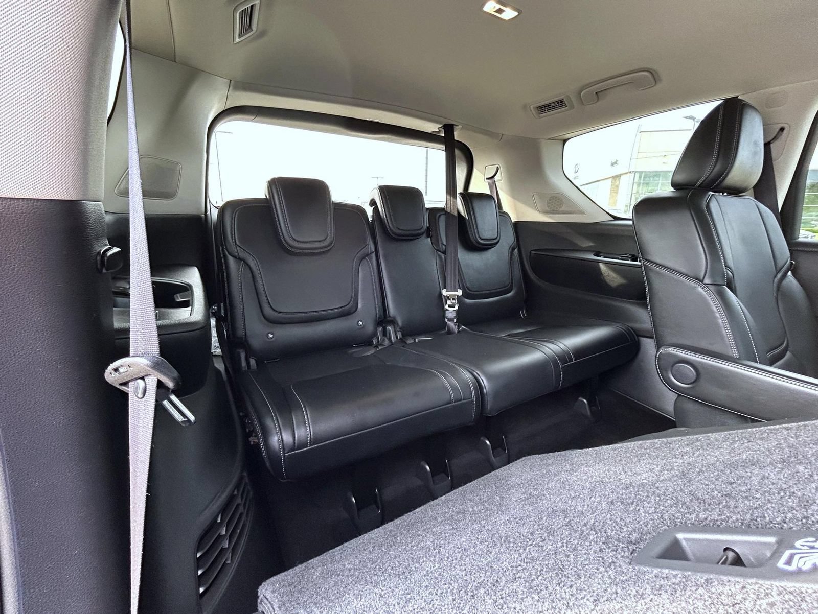 Certified 2025 INFINITI QX80 Pure AWD/4WD image 18