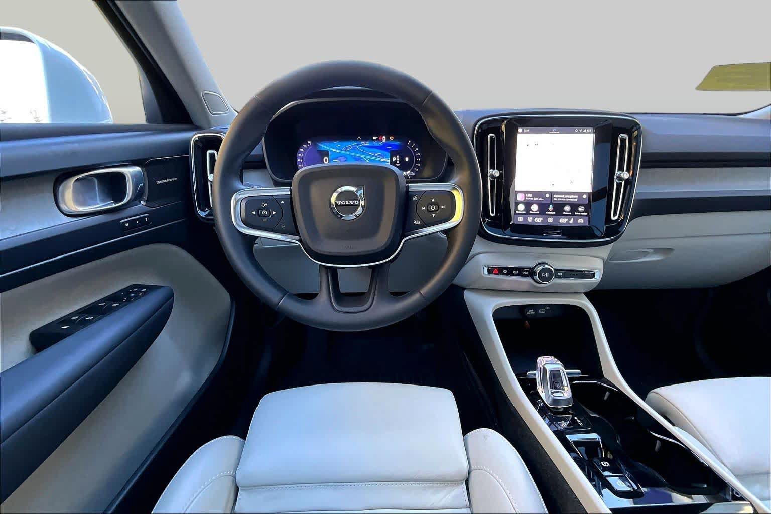 Certified 2024 Volvo XC40 B5 Plus w/ Protection Package Premier AWD/4WD image 6