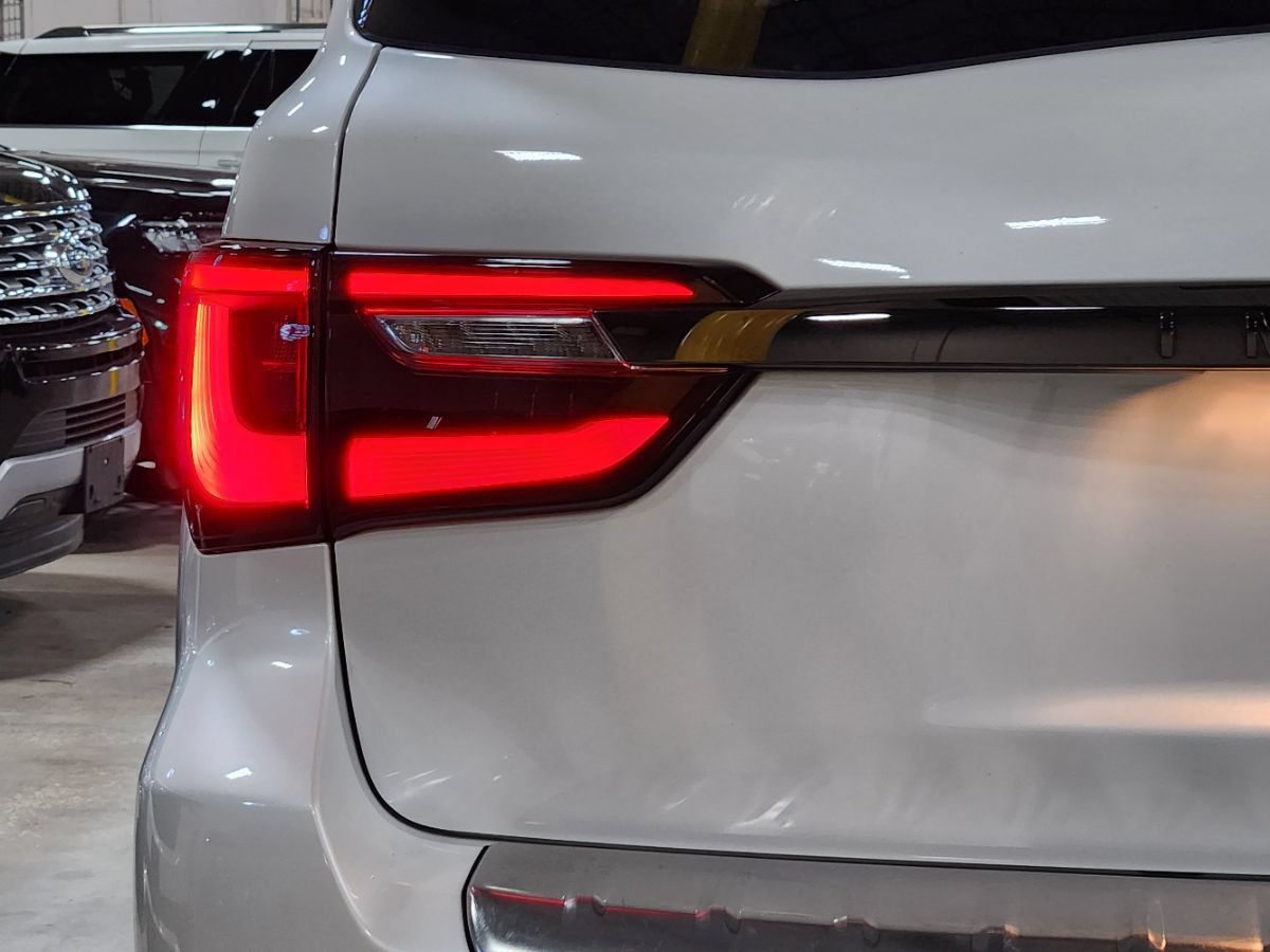 Used 2021 INFINITI QX80 Premium Select w/ Cargo Package RWD image 20