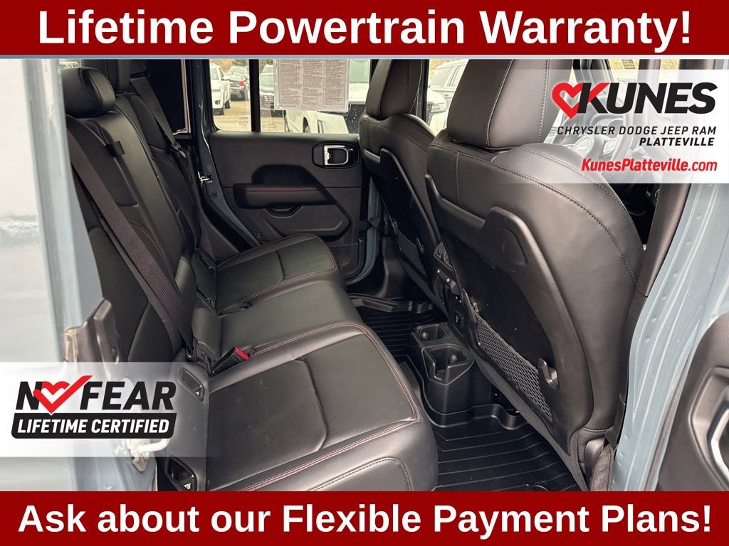 Used 2024 Jeep Gladiator Rubicon image 30