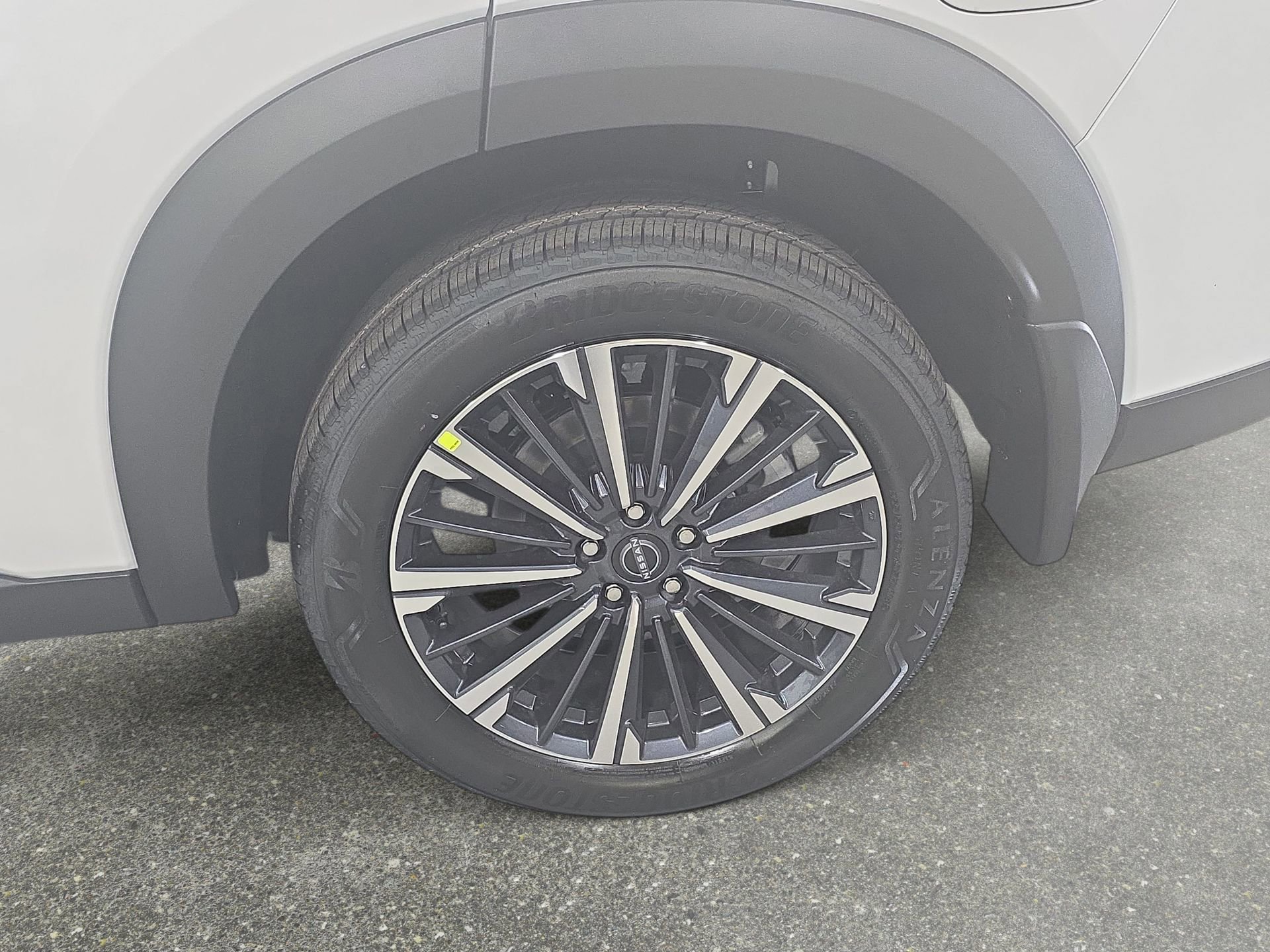 New 2026 Nissan Pathfinder Platinum image 32