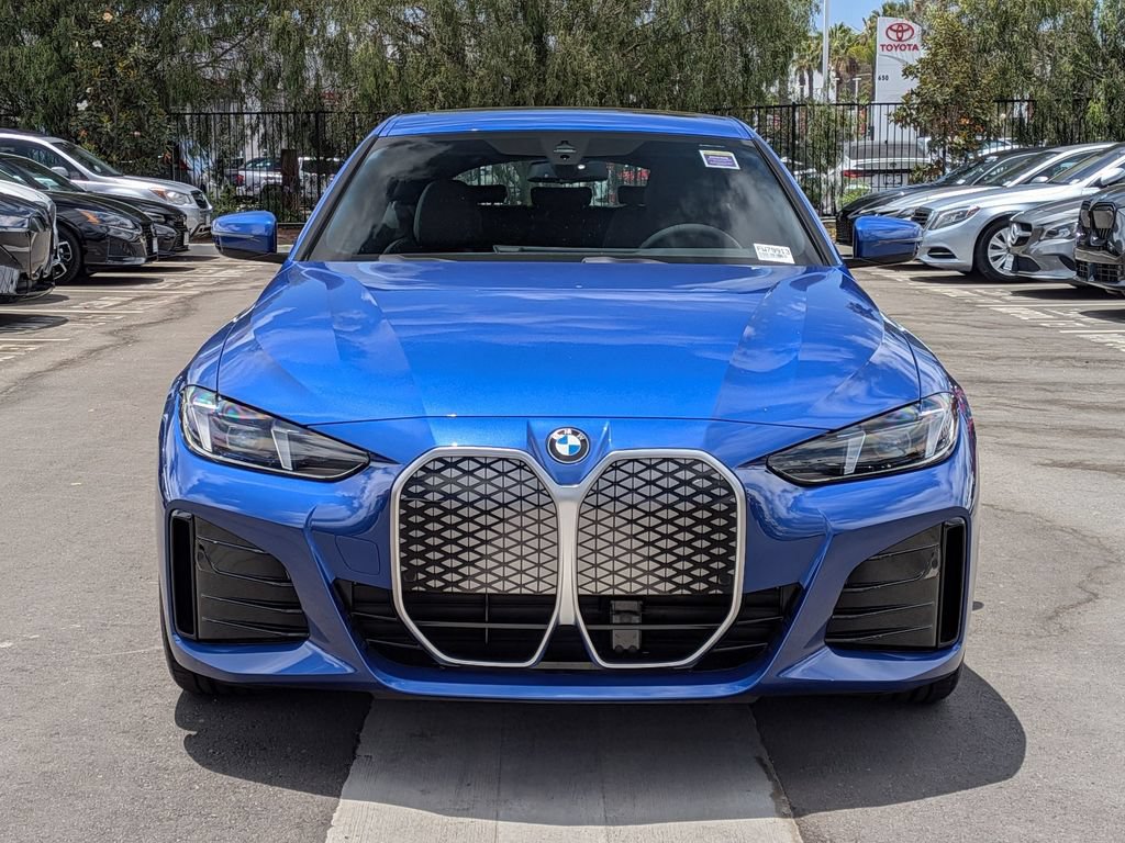 New 2026 BMW i4 eDrive40 w/ M Sport Package RWD image 4