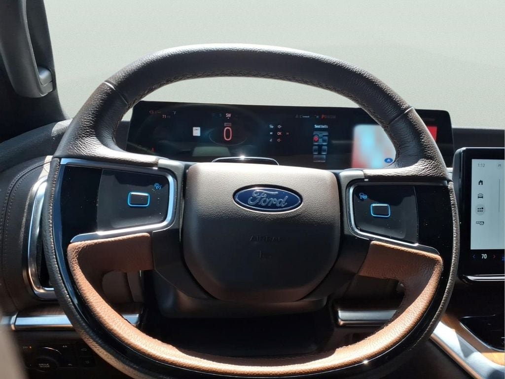 Used 2025 Ford Expedition King Ranch AWD/4WD image 31