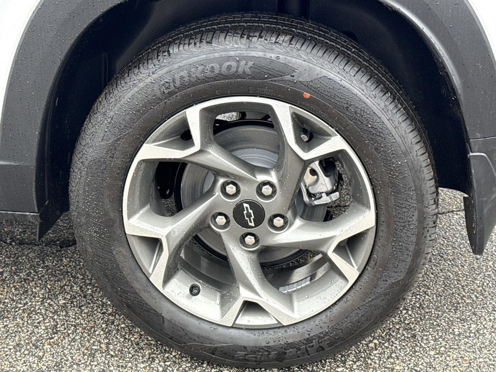 New 2026 Chevrolet Trax LT w/ LPO, Blackout Package image 9