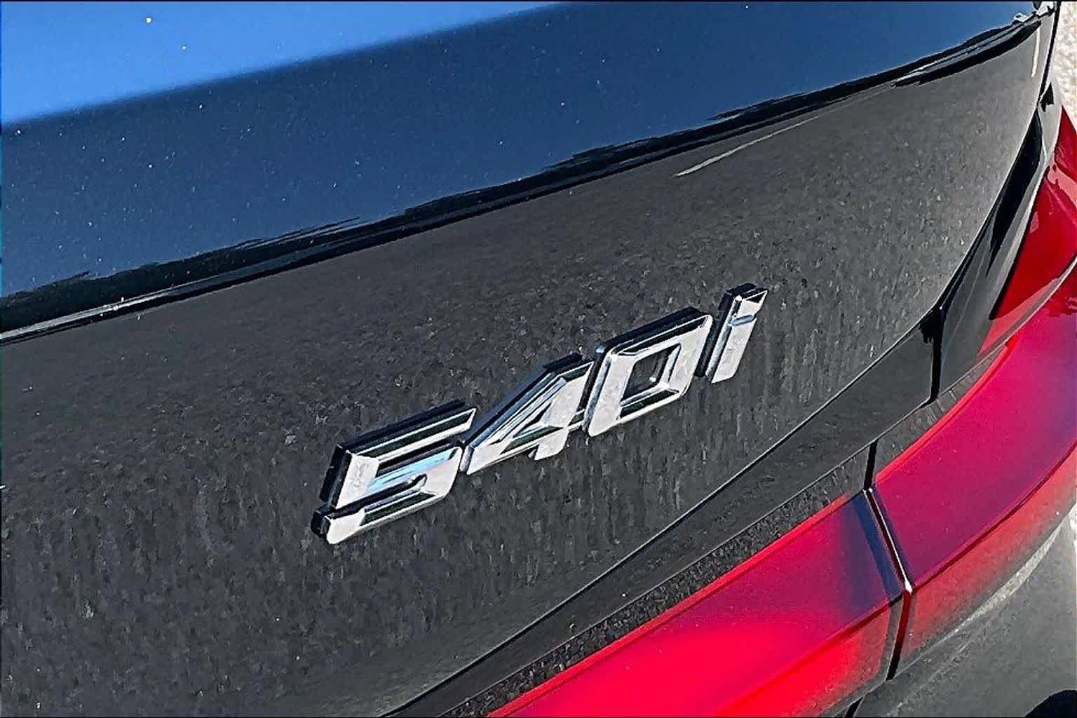 Used 2023 BMW 540i w/ Premium Package RWD image 32