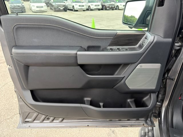 Used 2024 Ford F150 Lightning Lariat AWD/4WD image 27