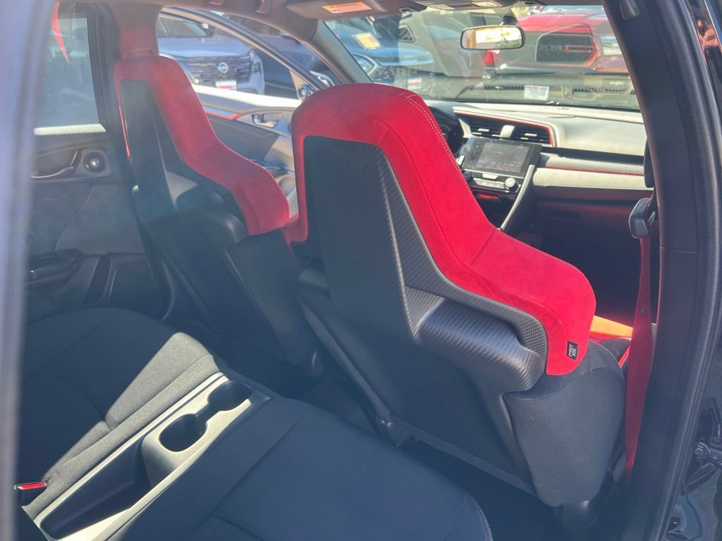 Used 2018 Honda Civic Type R image 15