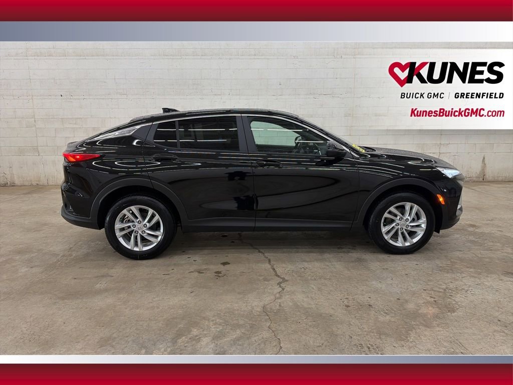 New 2026 Buick Envista Preferred w/ Convenience I Package image 2