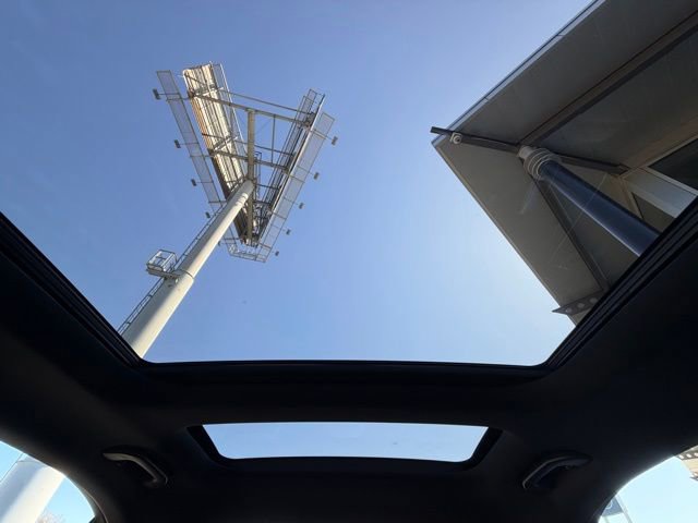 Used 2026 Mercedes-Benz C 300 4MATIC Sedan image 18