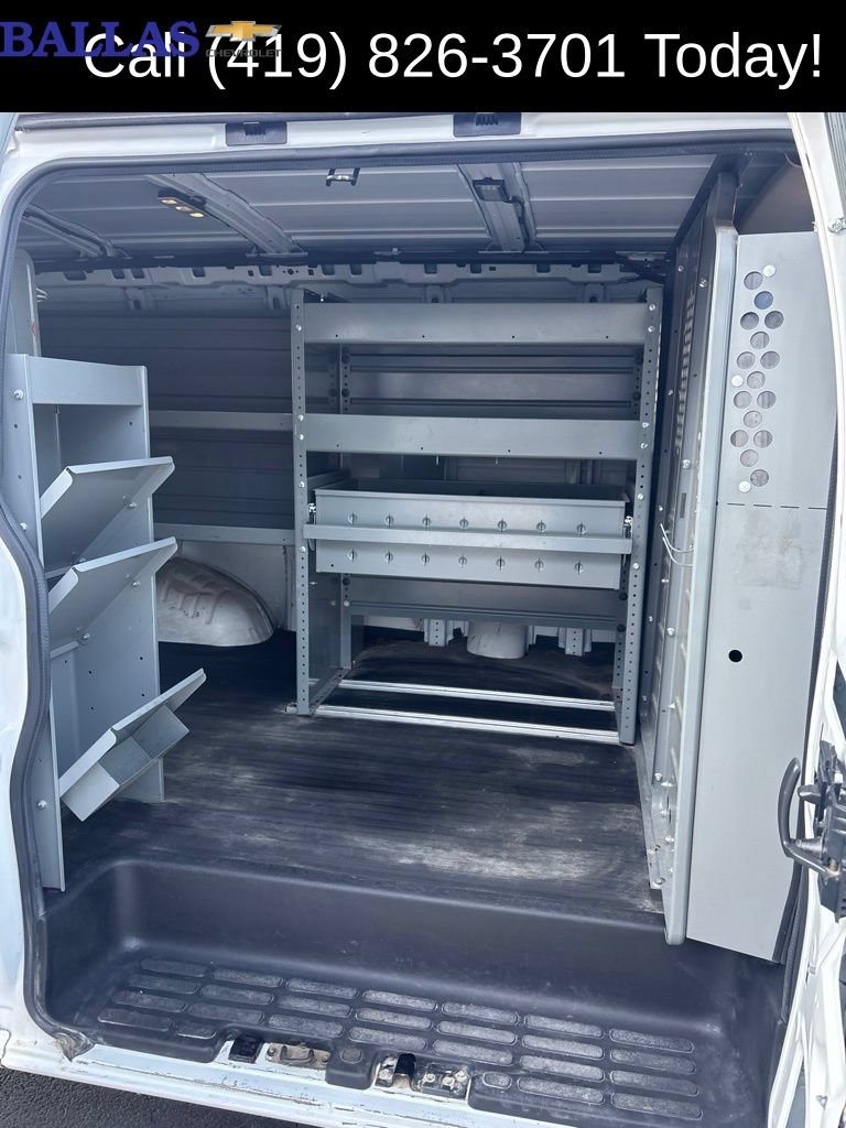 Used 2015 Chevrolet Express 2500 RWD image 10