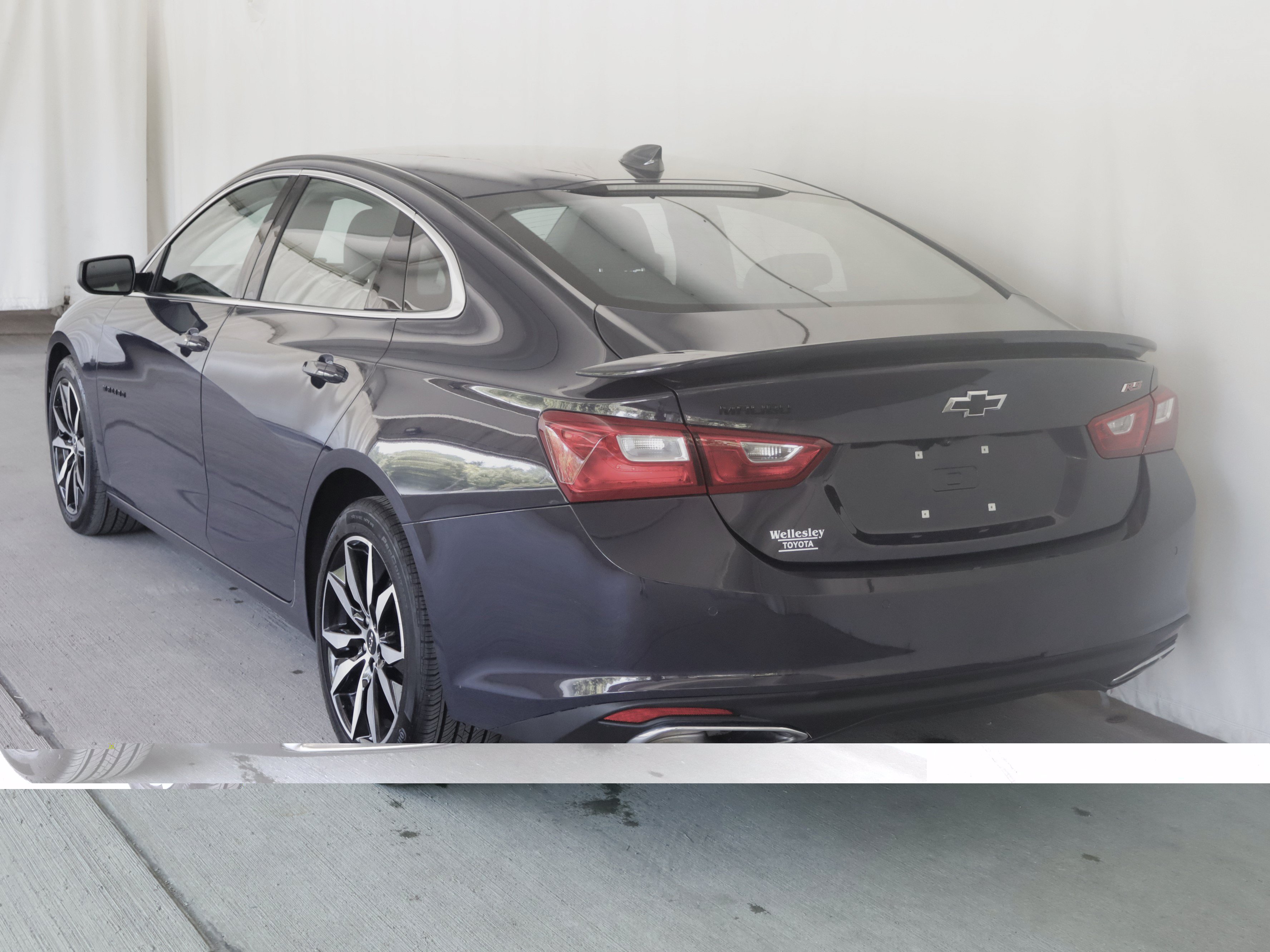 Used 2025 Chevrolet Malibu RS FWD image 23