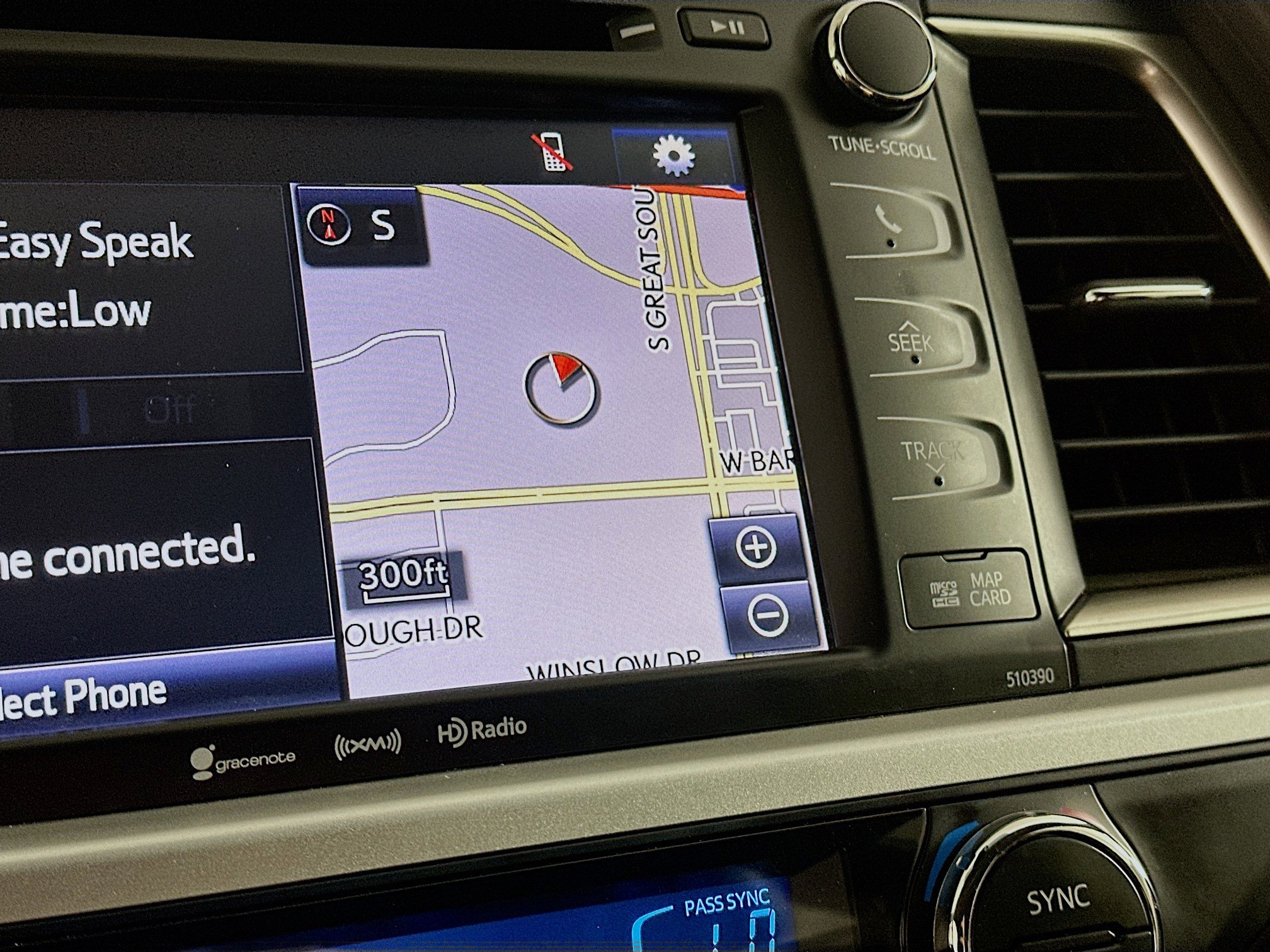 Used 2019 Toyota Highlander XLE FWD image 22