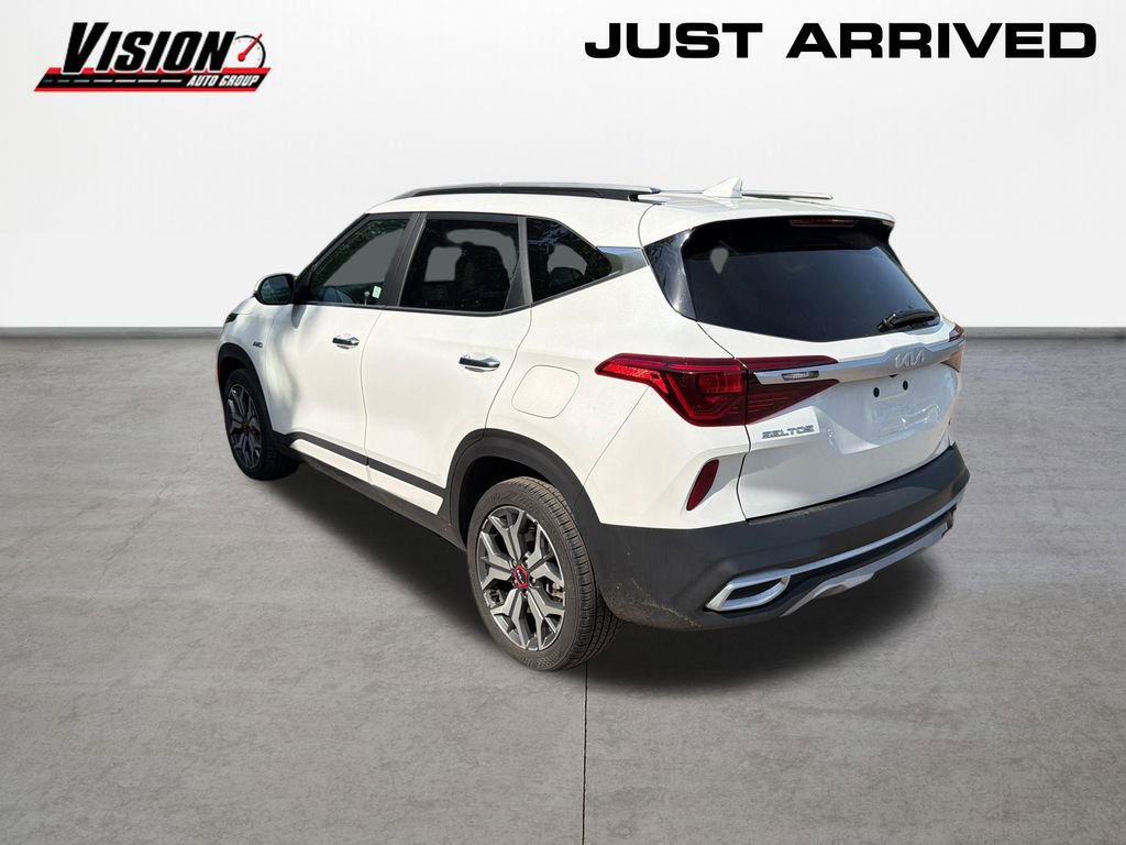 Used 2022 Kia Seltos SX w/ Sunroof Package AWD/4WD image 7