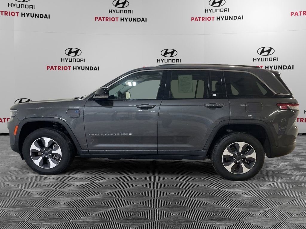 Used 2022 Jeep Grand Cherokee Limited 4xe image 7