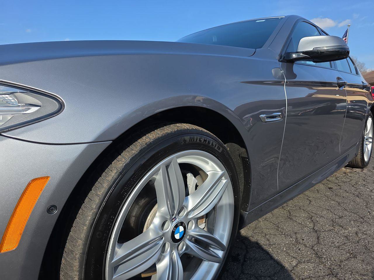 Used 2015 BMW 550i xDrive Sedan AWD/4WD image 38