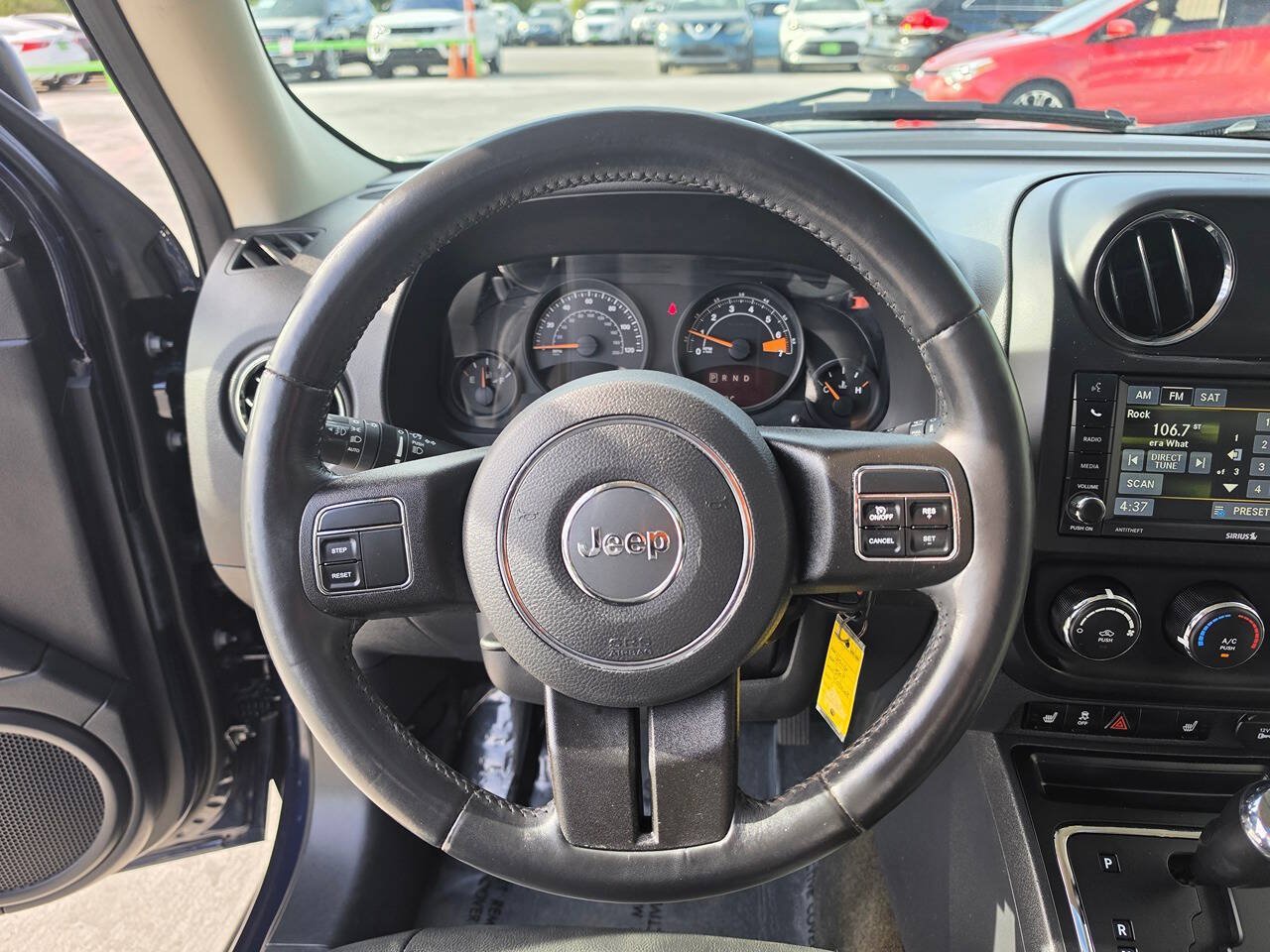 Used 2016 Jeep Patriot High Altitude FWD image 41