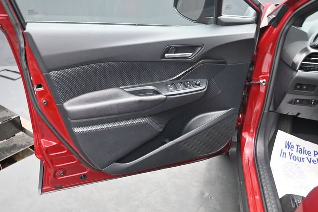 Used 2018 Toyota C-HR XLE FWD image 20