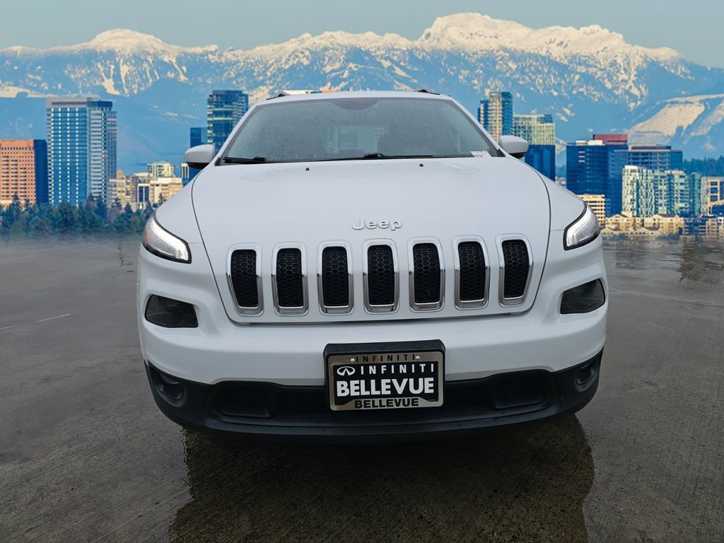 Used 2018 Jeep Cherokee Latitude Plus w/ Cold Weather Group image 3