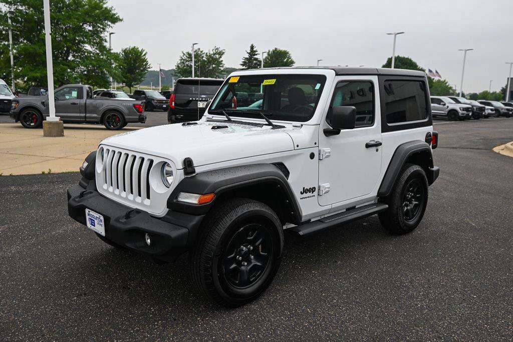 Used 2022 Jeep Wrangler Sport AWD/4WD image 9