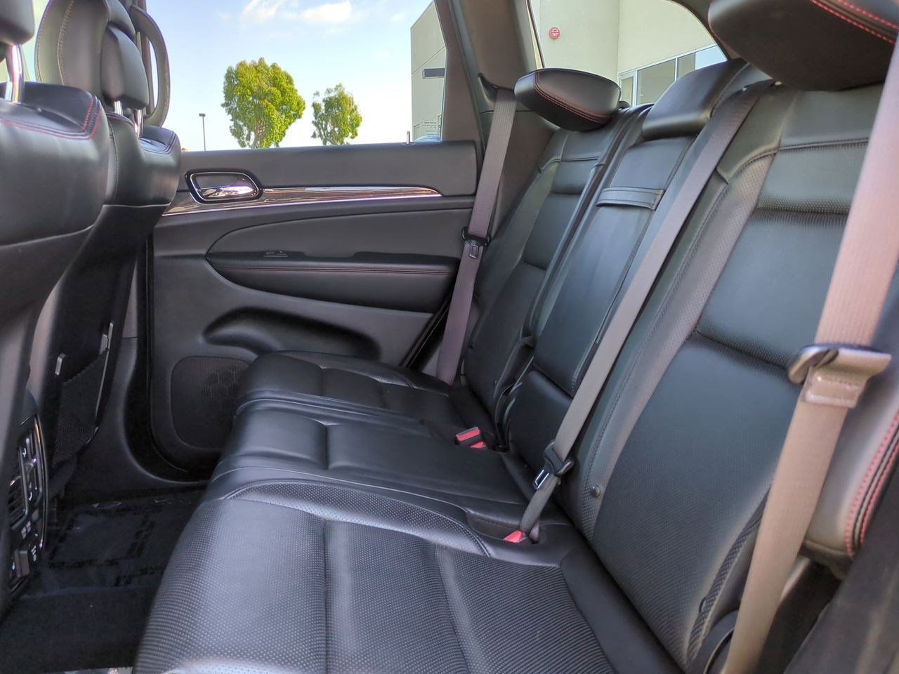 Used 2021 Jeep Grand Cherokee Trailhawk w/ Trailhawk Luxury Group image 23