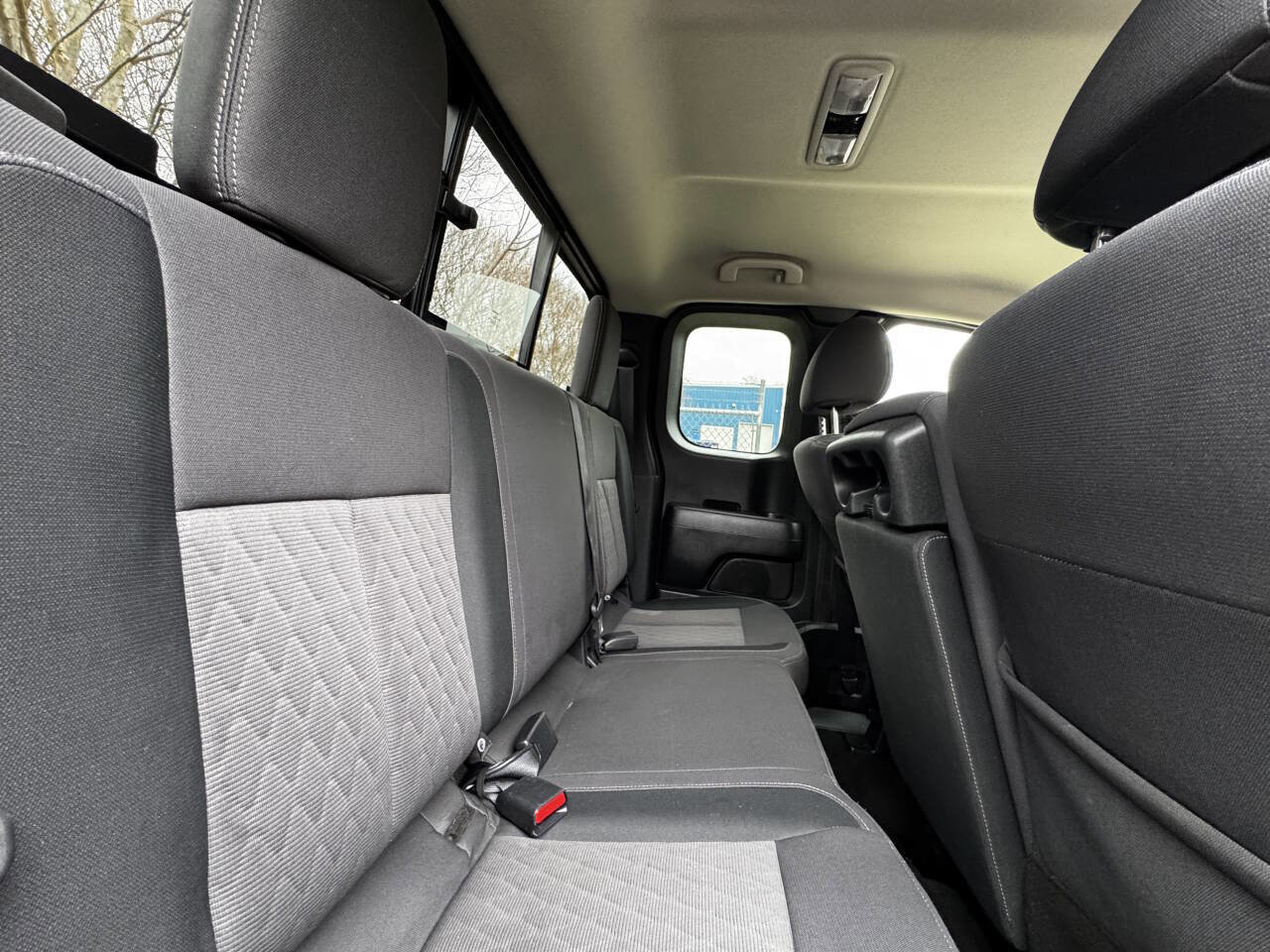 Used 2021 Nissan Titan SV w/ Accessory Utility Package image 12