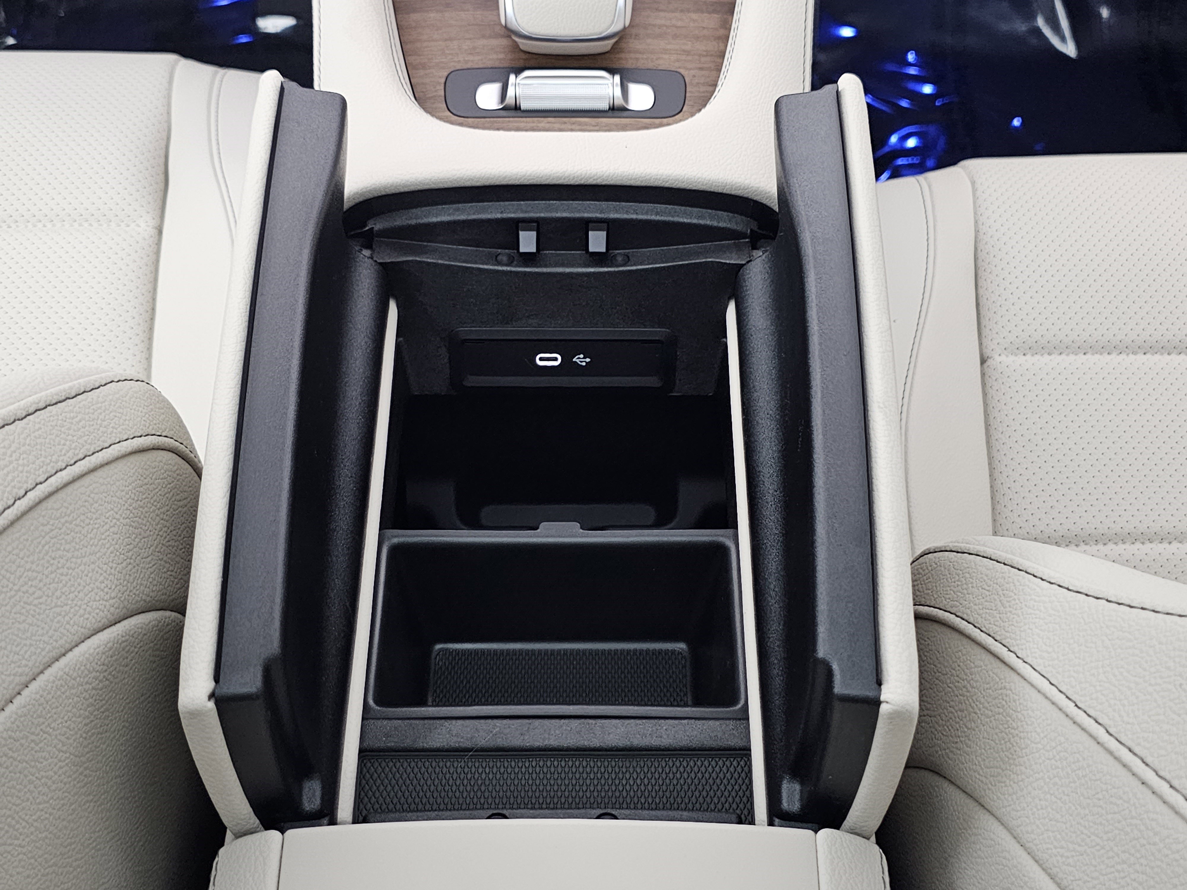 New 2026 Mercedes-Benz GLS 450 4MATIC image 27