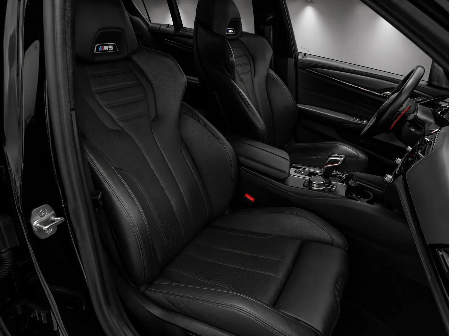 Used 2020 BMW M5 w/ Executive Package AWD/4WD image 12