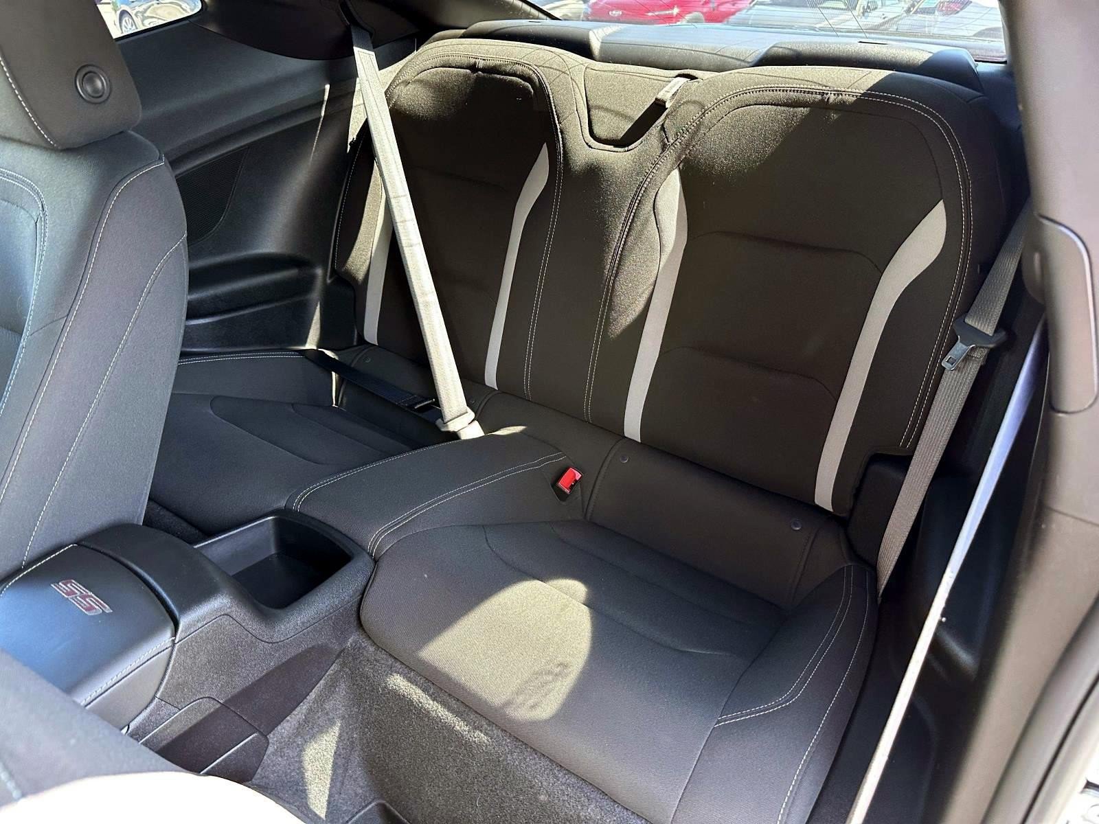 Used 2020 Chevrolet Camaro SS RWD image 12
