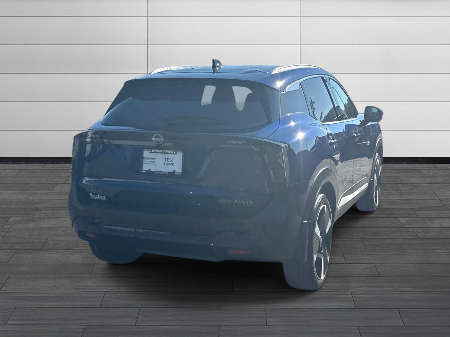 Used 2025 Nissan Kicks SR AWD/4WD image 5
