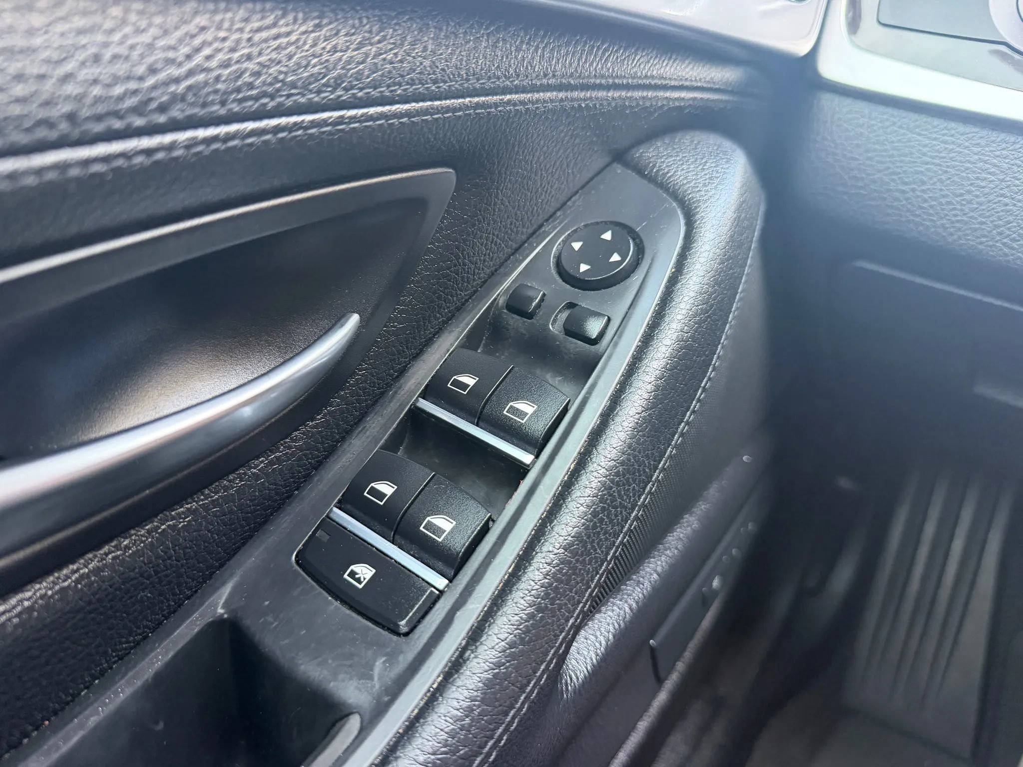 Used 2016 BMW 528i Sedan image 24