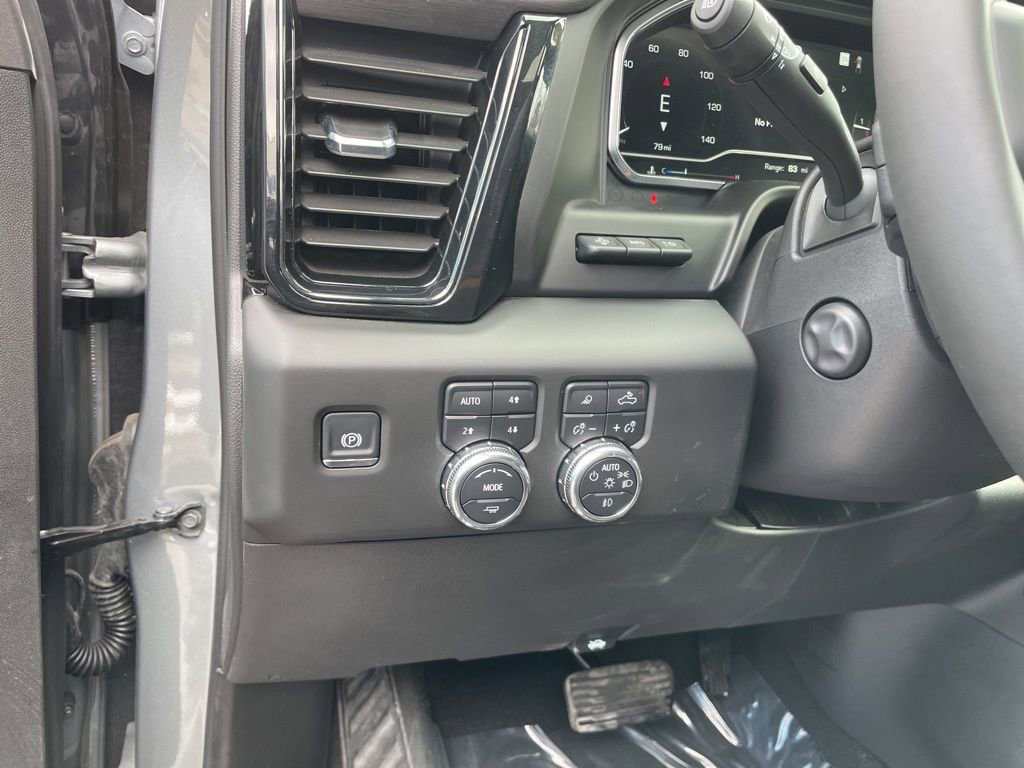 Used 2025 GMC Sierra 1500 AT4 w/ AT4 Premium Package image 10